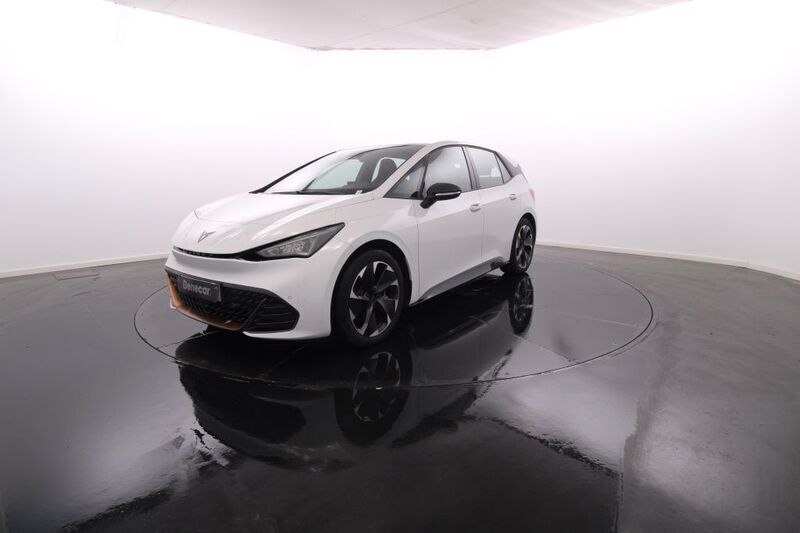 Branco Usado 2023 Cupra Born Citadino | € 32.950 (Preço justo) - Imagem 1/4