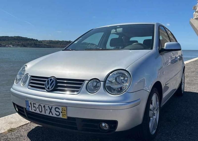 Cinzento Usado 2004 VW Polo Citadino | € 4.500 (Preço elevado) - Imagem 1/4