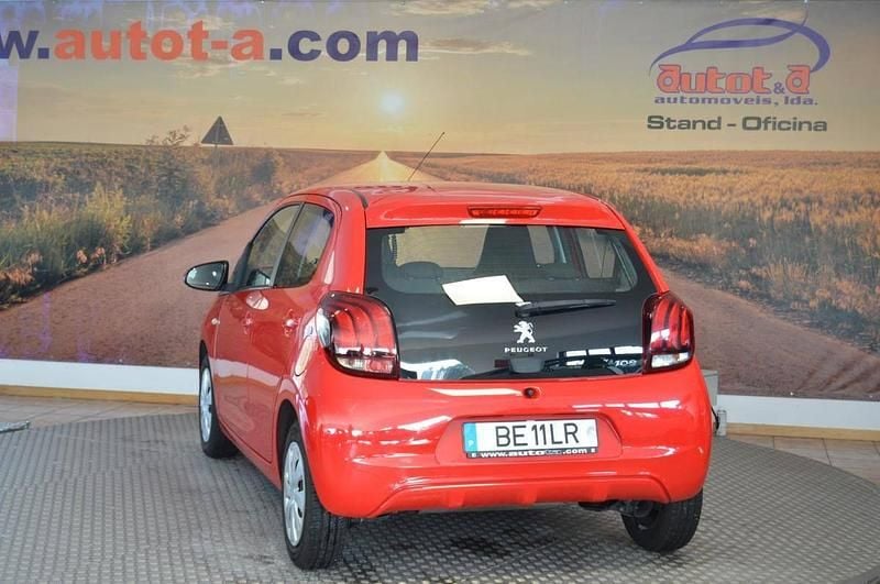 Usado Peugeot 108 Active 69 HP (50 kW) 2017 Vermelho Citadino