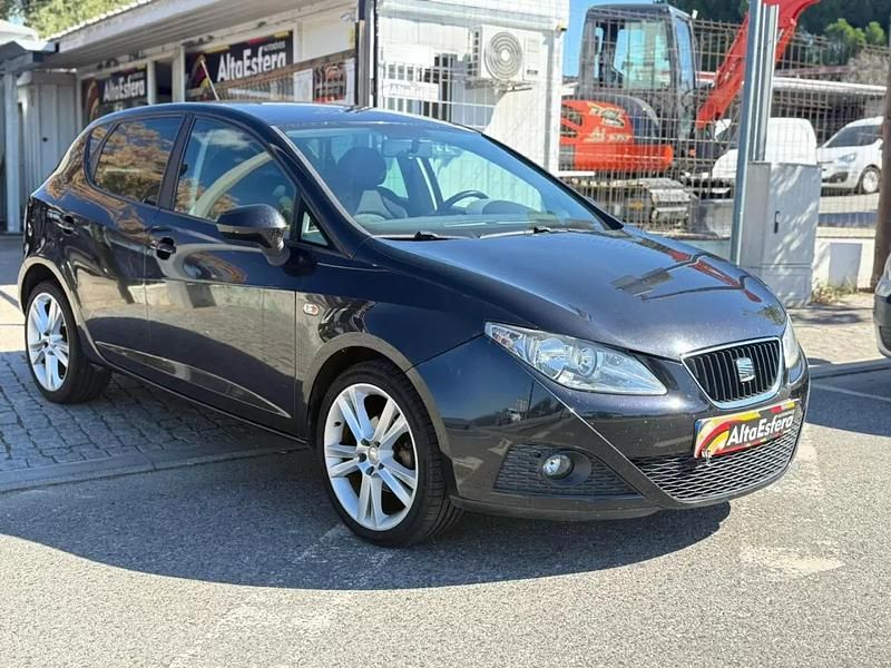 Usado Seat Ibiza 90 HP (66 kW) 2010 Preto