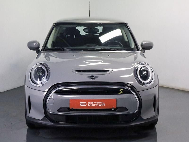 Usado Mini Cooper SE Classic 135 kW (184 HP) 2022 Cinza Citadino