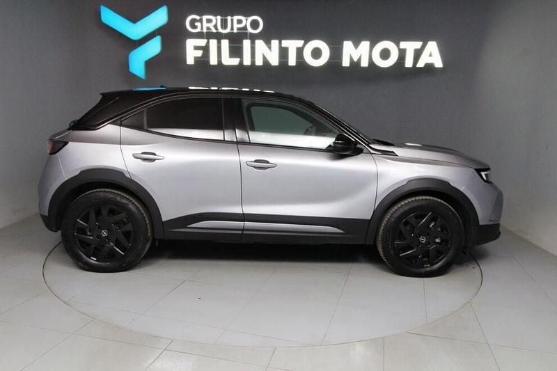 Cinza Usado 2023 Opel Mokka-e SUV | € 23.990 (Preço justo) - Imagem 1/4