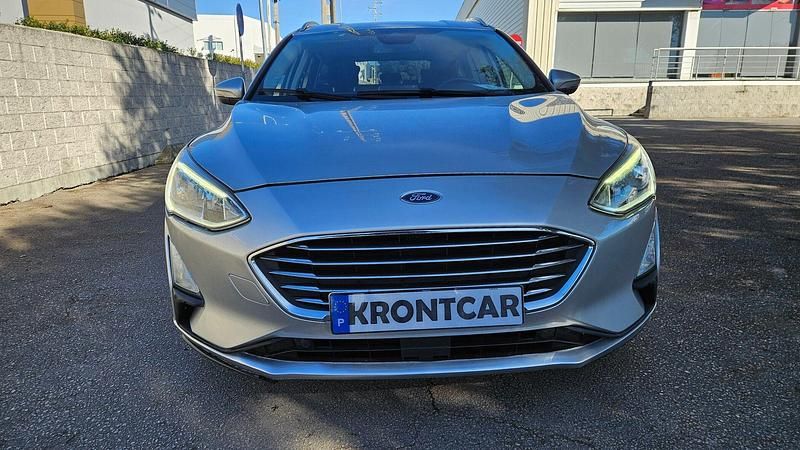 Cinza Usado 2019 Ford Focus Titanium Carrinha | € 14.900 (Preço justo) - Imagem 1/4