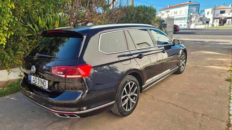 Usado VW Passat 150 HP (110 kW) 2020 Preto Carrinha