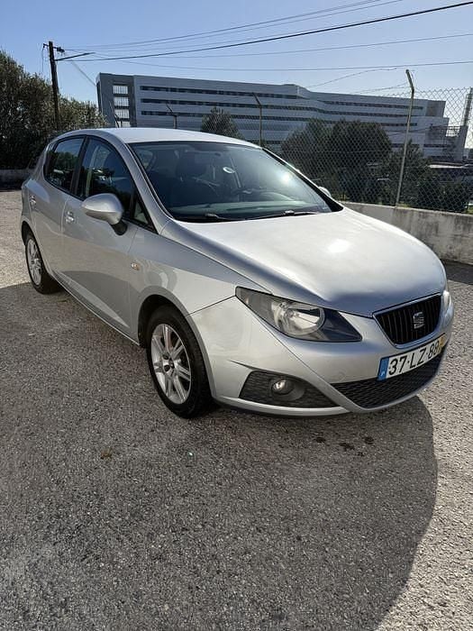 Usado Seat Ibiza 70 HP (51 kW) 2011 Sedan