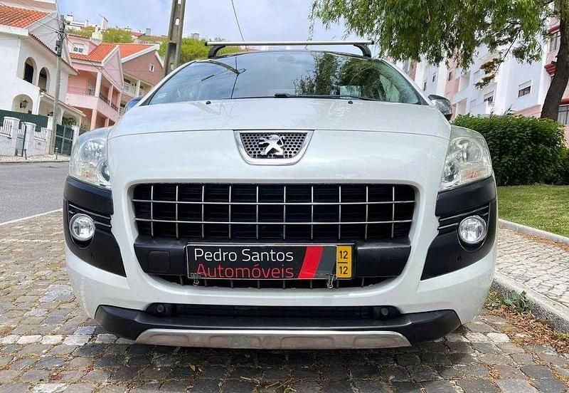 Branco Usado 2012 Peugeot 3008 Allure Carrinha | € 8.900 (Preço justo) - Imagem 1/1