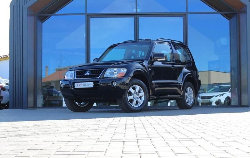 Preto Usado 2006 Mitsubishi Pajero SUV | € 25.950 - Imagem 1/4