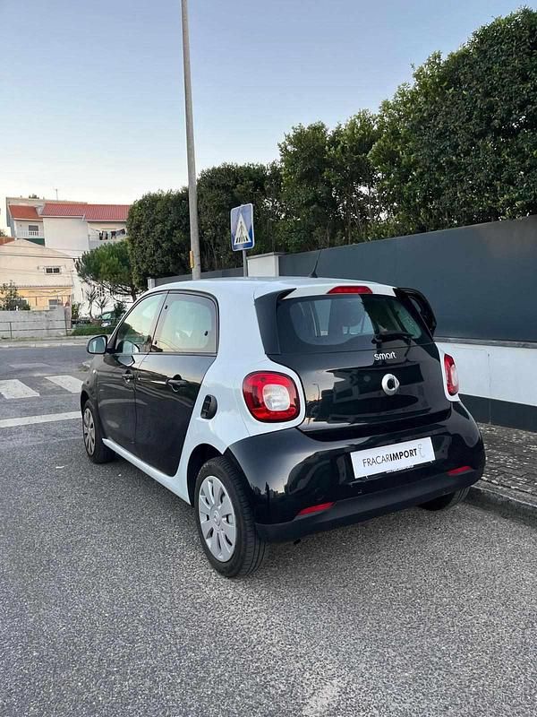 Usado Smart ForFour 71 HP (52 kW) 2016 Preto Citadino