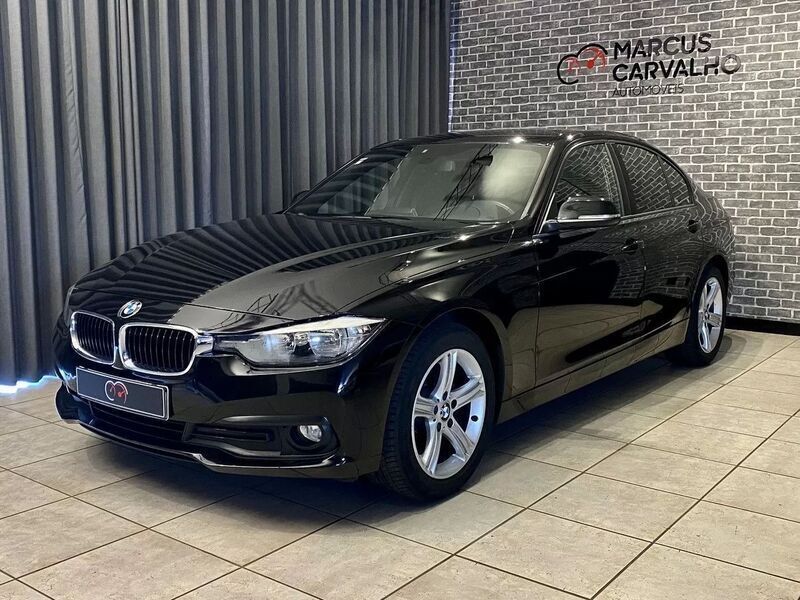 Prata Usado 2017 BMW 318 Sport Line Sedan | € 17.900 (Preço justo) - Imagem 1/4