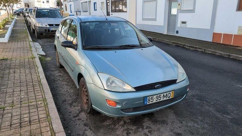 Usado 1999 Ford Focus Sedan | € 1.800 (Preço justo) - Imagem 1/4