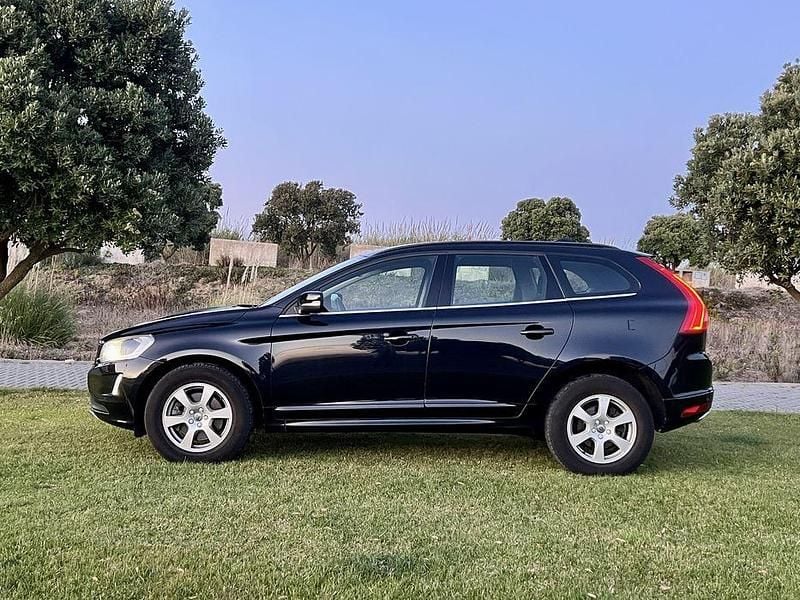 Usado Volvo XC60 181 HP (133 kW) 2015 SUV
