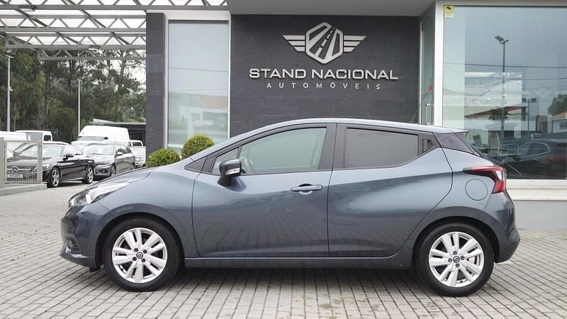 Usado Nissan Micra Acenta 100 HP (73 kW) 2020 Cinzento Citadino