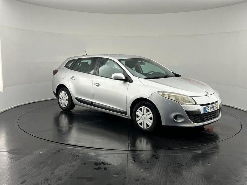 Cinzento Usado 2010 Renault Mégane III Carrinha | € 3.500 (Super Preço) - Imagem 1/4