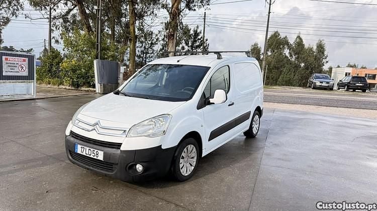 Branco Usado 2010 Citroën Berlingo Monovolume | € 6.500 (Bom preço) - Imagem 1/1