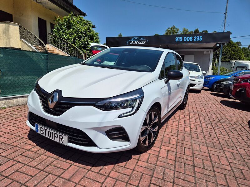Branco Usado 2022 Renault Clio V Techno | € 18.990 (Preço justo) - Imagem 1/4