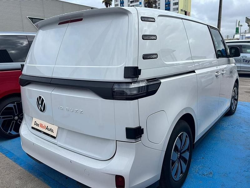 Usado VW ID. Buzz Pro 210 kW (286 HP) 2024 Branco Monovolume