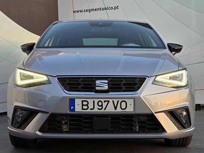 Usado Seat Ibiza FR 110 HP (80 kW) 2024 Cinza