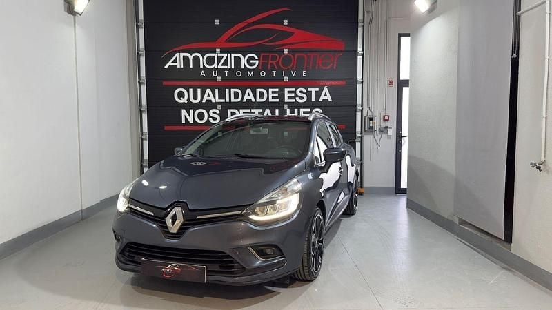 Cinza Usado 2017 Renault Clio GrandTour Luxe Carrinha | € 9.900 (Bom preço) - Imagem 1/4