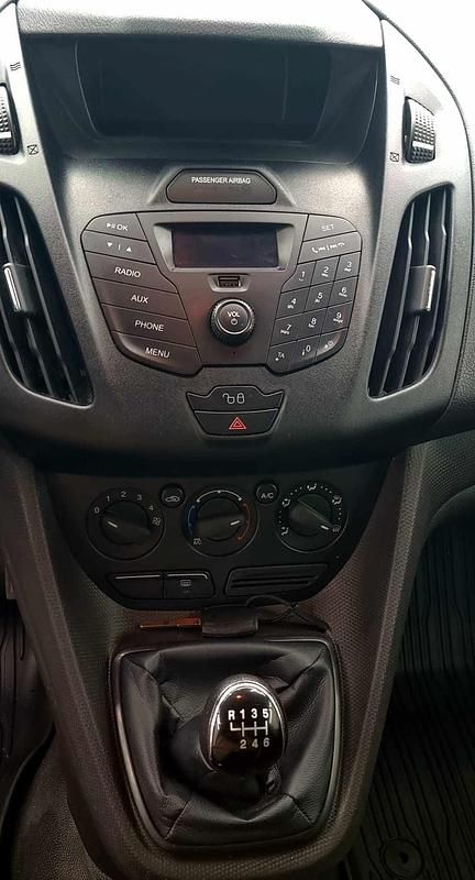 Usado Ford Transit Connect 115 HP (84 kW) 2015 Branco Monovolume