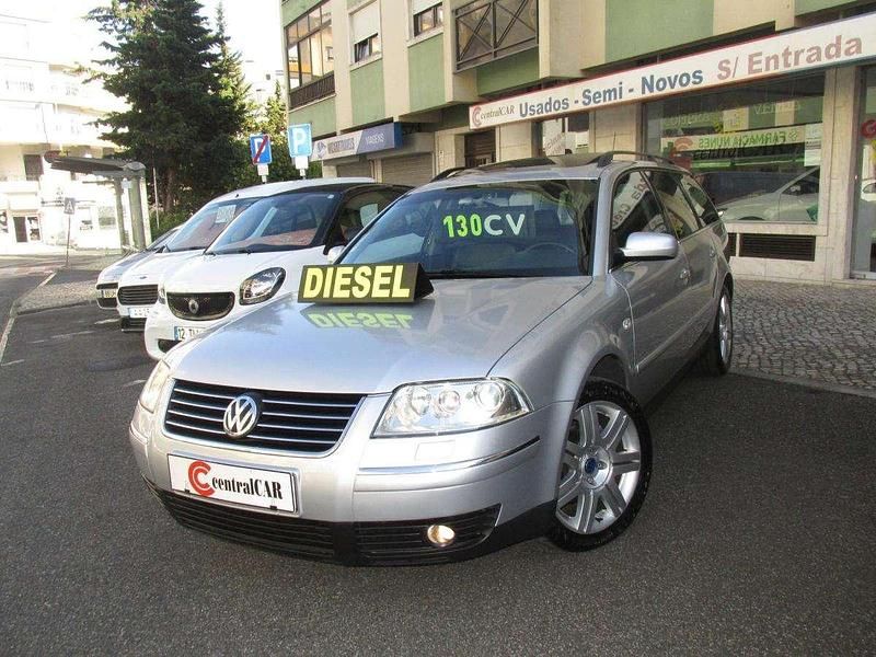 Usado VW Passat 130 HP (95 kW) 2001 Cinzento Carrinha