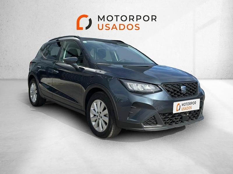 Usado Seat Arona Style 110 HP (80 kW) 2023 Cinza SUV