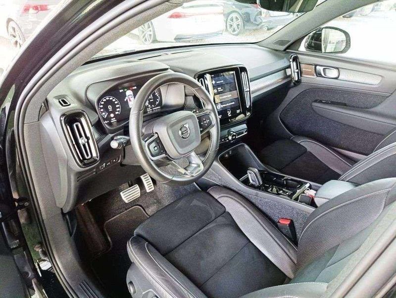 Usado Volvo XC40 R-Design 262 HP (192 kW) 2020 Preto SUV