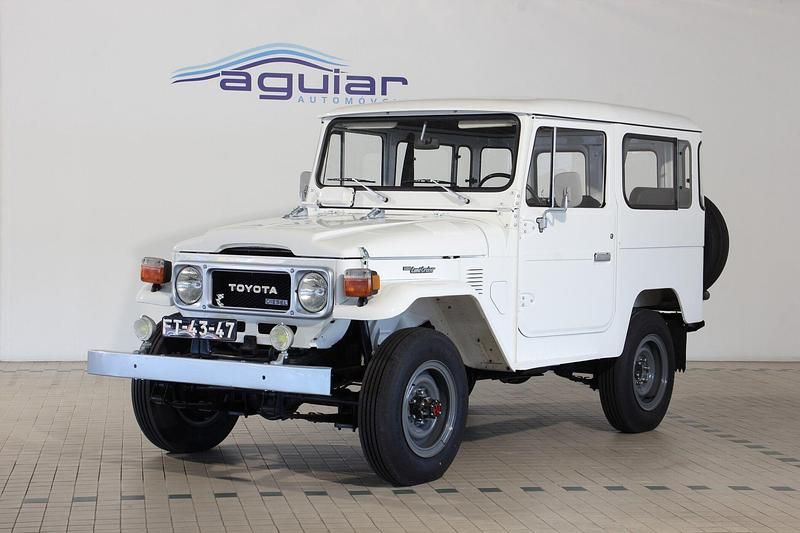 Usado Toyota Land Cruiser 76 HP (55 kW) 1986 Branco SUV