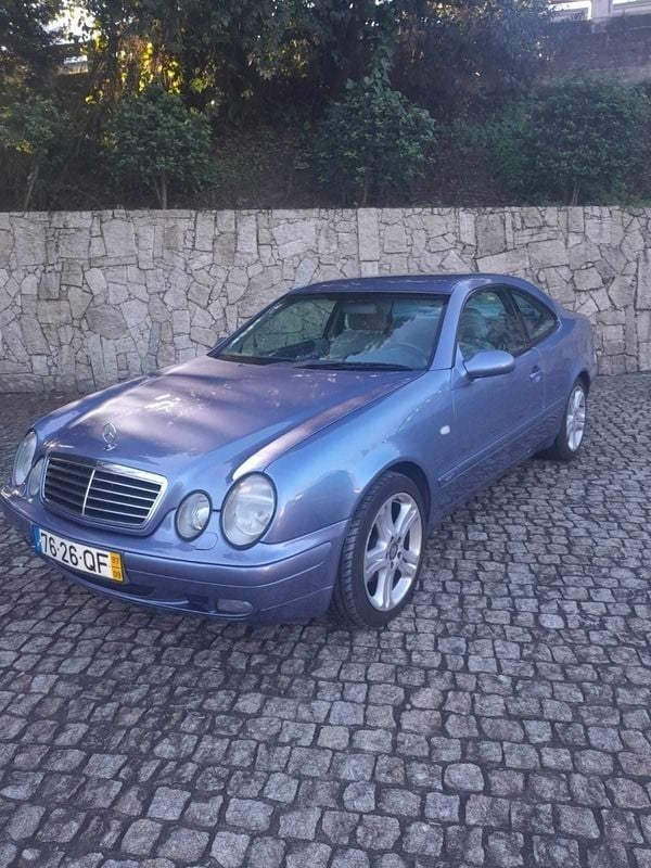 Azul Usado 1997 Mercedes CLK230 Avantgarde Coupé | € 5.950 (Preço justo) - Imagem 1/4
