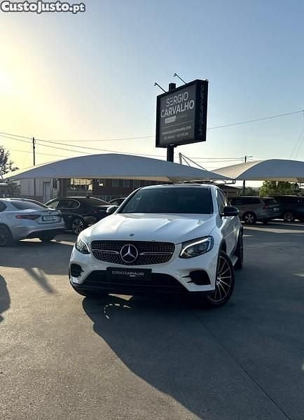 Branco Usado 2018 Mercedes GLC250 AMG line SUV | € 41.900 (Caro) - Imagem 1/1