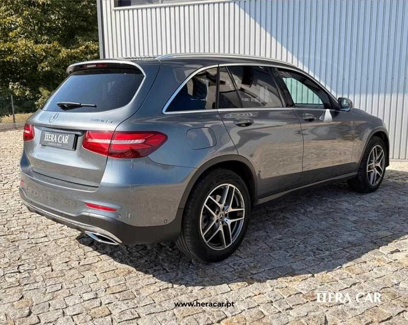 Usado Mercedes GLC250 204 HP (150 kW) 2018 Cinzento