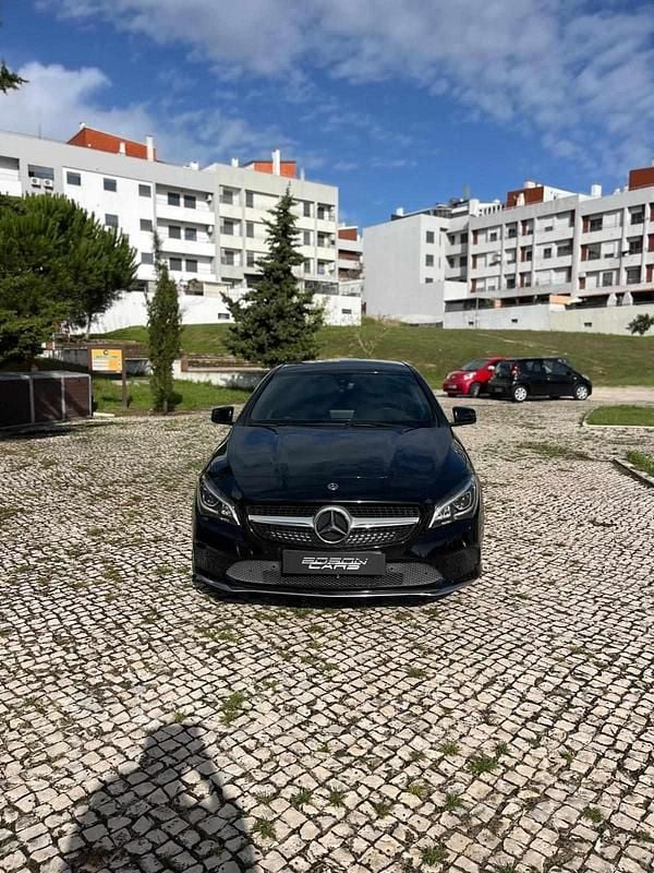 Usado Mercedes CLA200 136 HP (100 kW) 2017 Preto Coupé