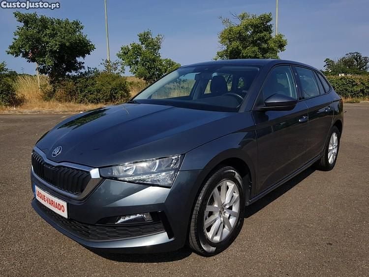 Cinza Usado 2021 Skoda Scala Style Citadino | € 12.950 (Super Preço) - Imagem 1/1
