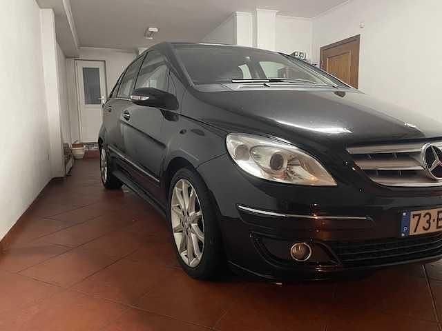 Usado Mercedes B180 109 HP (80 kW) 2006 Monovolume