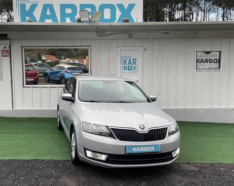 Usado Skoda Rapid Ambition 90 HP (66 kW) 2017 Cinzento Citadino