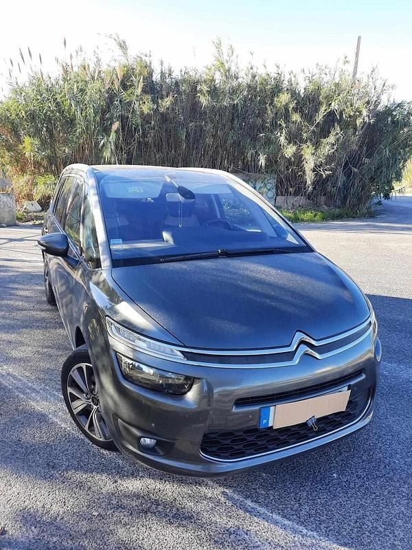 Cinzento Usado 2015 Citroën C4 Picasso Monovolume | € 7.500 (Preço justo) - Imagem 1/4