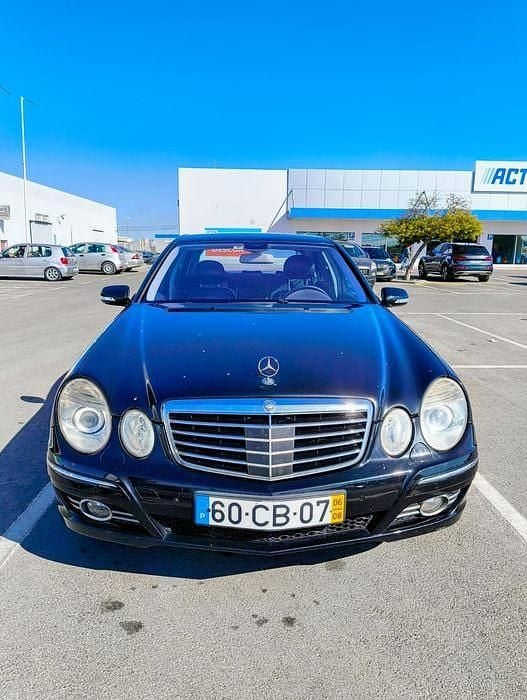 Usado 2006 Mercedes E220 Avantgarde Sedan | € 7.500 (Bom preço) - Imagem 1/4