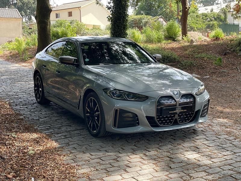 Cinza Usado 2022 BMW i4 Sedan | € 47.990 (Preço justo) - Imagem 1/4