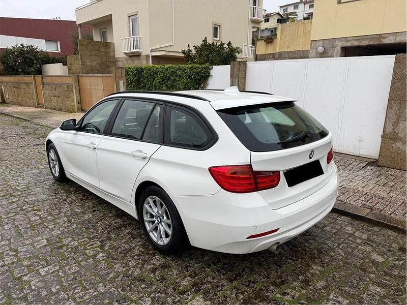 Usado BMW 318 143 HP (105 kW) 2015 Sedan