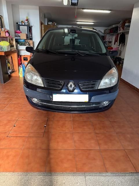 Azul Usado 2007 Renault Scénic II Monovolume | € 3.900 (Preço justo) - Imagem 1/4