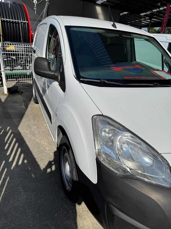 Usado Peugeot Partner 99 HP (72 kW) 2017 Branco Monovolume