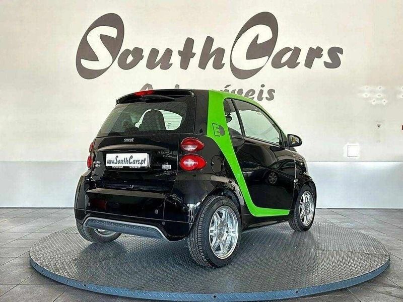Usado Smart ForTwo Electric Drive Passion 55 kW (75 HP) 2016 Preto Coupé