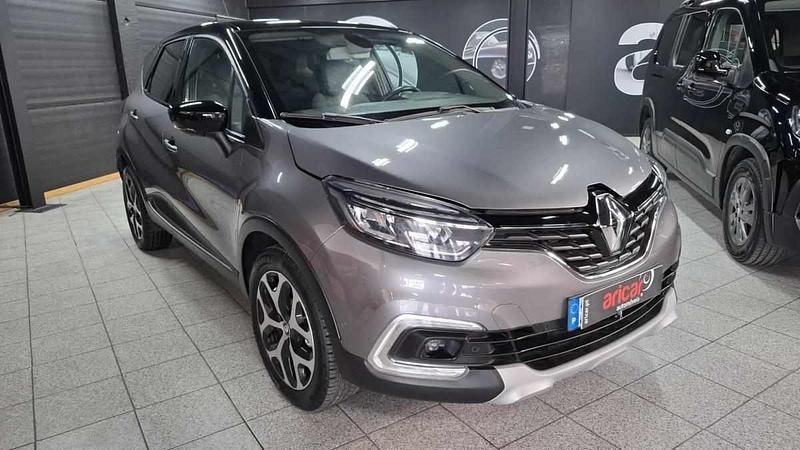 Cinzento Usado 2019 Renault Captur SUV | € 15.900 (Preço justo) - Imagem 1/4