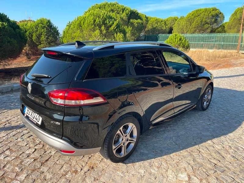 Usado Renault Clio GrandTour 90 HP (66 kW) 2019 Preto Carrinha