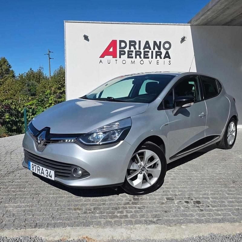 Cinza Usado 2016 Renault Clio IV LIMITED | € 10.900 (Preço justo) - Imagem 1/4