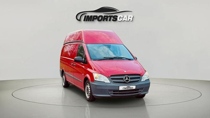 Vermelho Usado 2012 Mercedes Vito Van | € 11.900 - Imagem 1/4