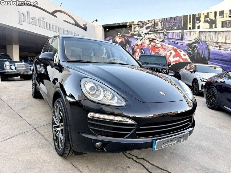 Preto Usado 2011 Porsche Cayenne S SUV | € 36.950 - Imagem 1/1