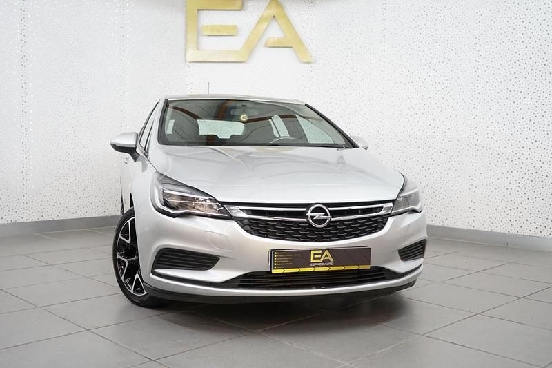 Cinza Usado 2019 Opel Astra Business Edition | € 13.480 (Preço elevado) - Imagem 1/4