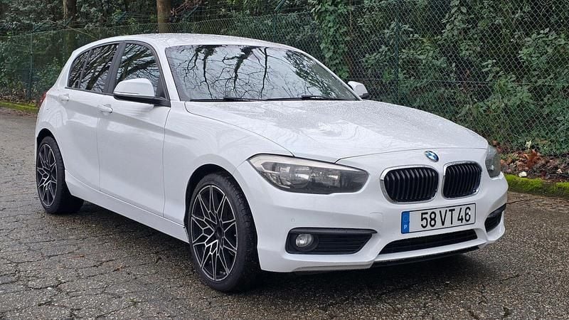 Usado BMW 116 Sport Line 116 HP (85 kW) 2015 Branco Citadino