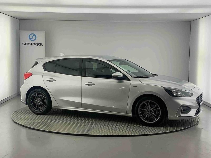 Usado Ford Focus ST-Line X 125 HP (91 kW) 2022 Cinzento Citadino