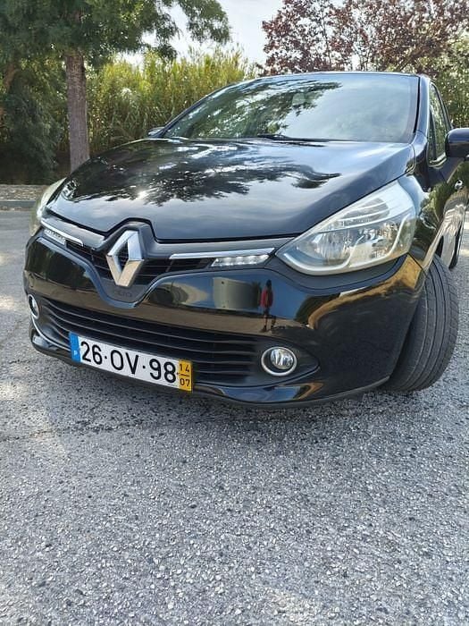 Usado 2014 Renault Clio IV Sedan | € 6.000 (Bom preço) - Imagem 1/4
